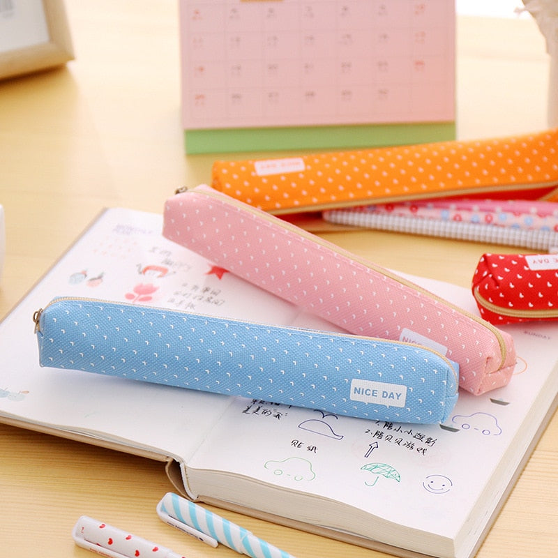 Nice Day Heart-Shaped Pattern Pencil Case